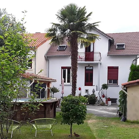 La Maison De Sylvie, D'hotes A Oda ve Kahvaltı