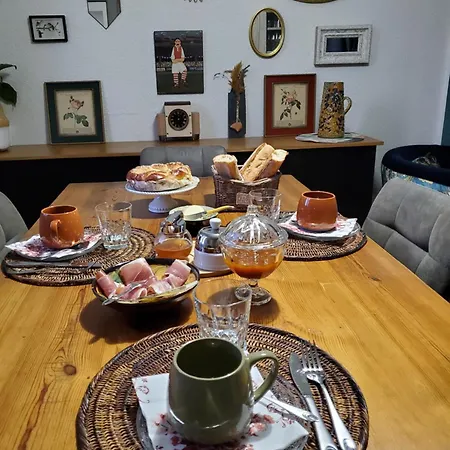 La Maison De Sylvie, D'hotes A * Tarbes